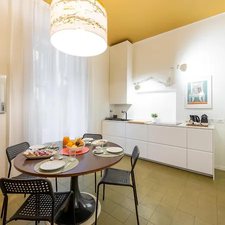 Ercole Ferrario 12 - Ampio E Luminoso Apartament *